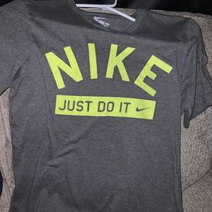 Nike T-shirt
